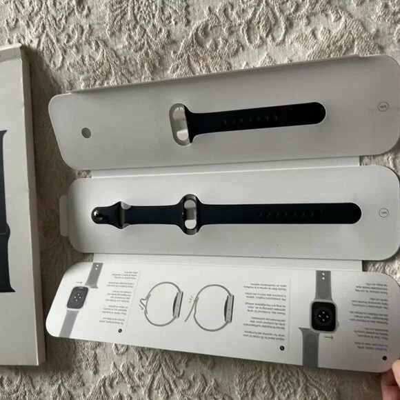 Apple Watch Sport Band - Picture 3 of 4